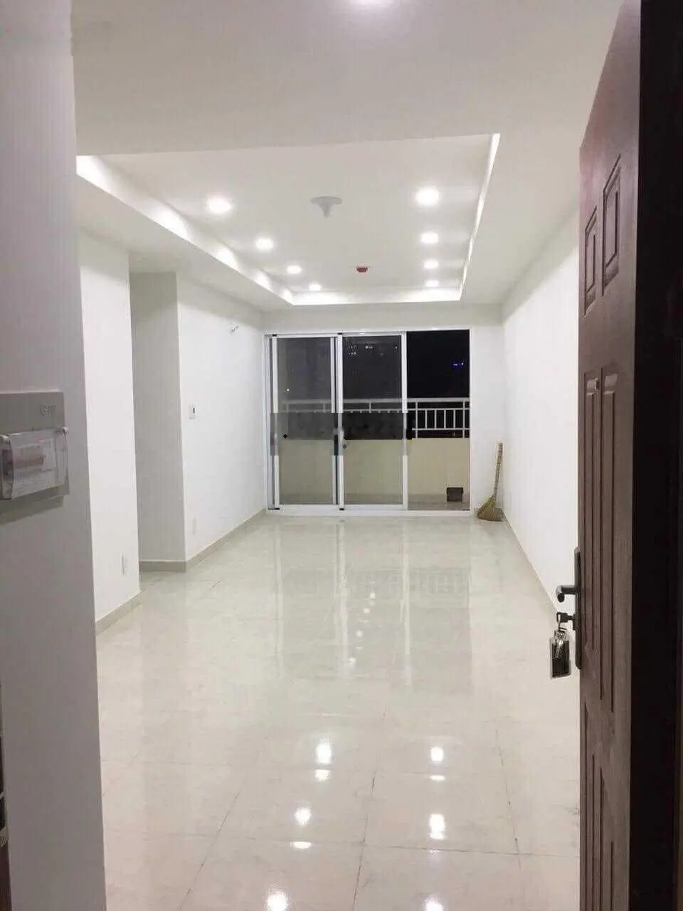 Bán căn hộ Khuông Việt ,quận Tân Phú, kế bên Đầm Sen, 74m2 2PN-2WC, nhà trống mới, LH: 0372 972 ***