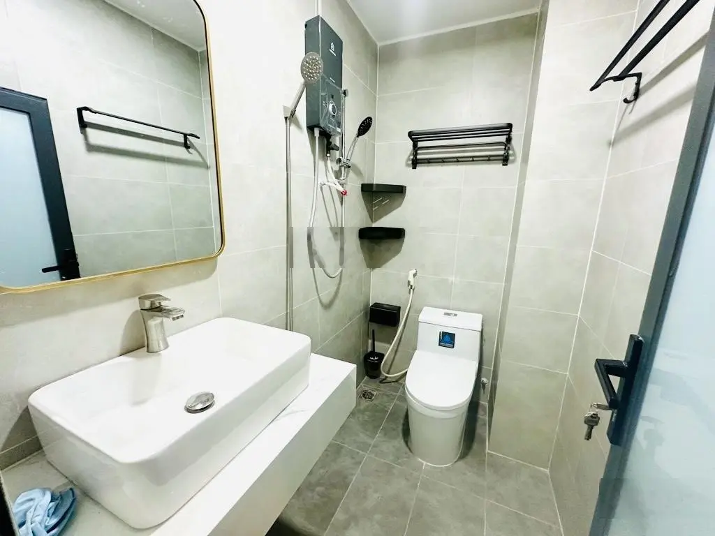 Nhà mới, hẻm 5m, nở hậu - Nguyễn Đình Chiểu - 33m2, 4 tầng - nhích 8 tỷ