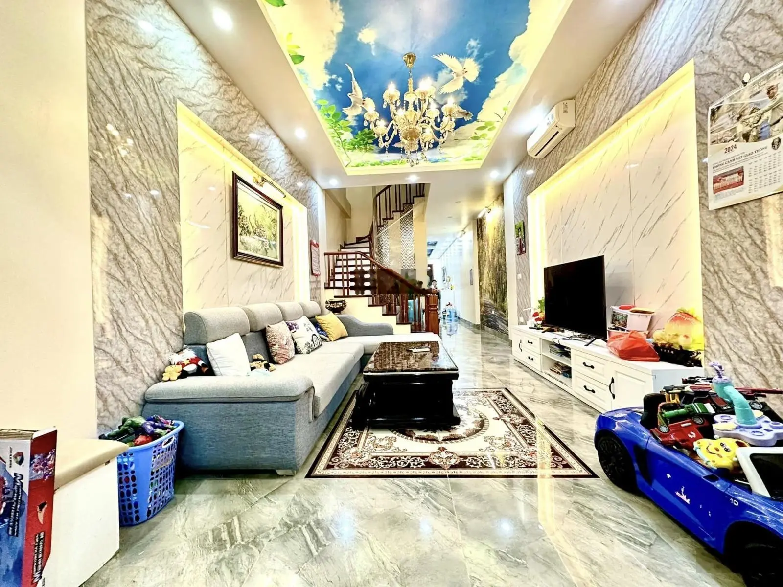 Chính chủ bán nhà phố Đội Nhân, 6 tầng thang máy, ô tô 7 chỗ trong nhà. Tặng nội thất chỉ 21 tỷ