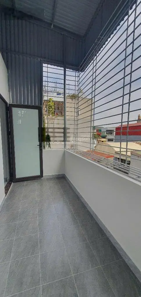 Chính chủ bán gấp nhà Phố Kim Ngưu gần Lò Đúc, giá 5,6 tỷ, 31m2, 4 tầng, 3 phòng ngủ,tặng nội thất