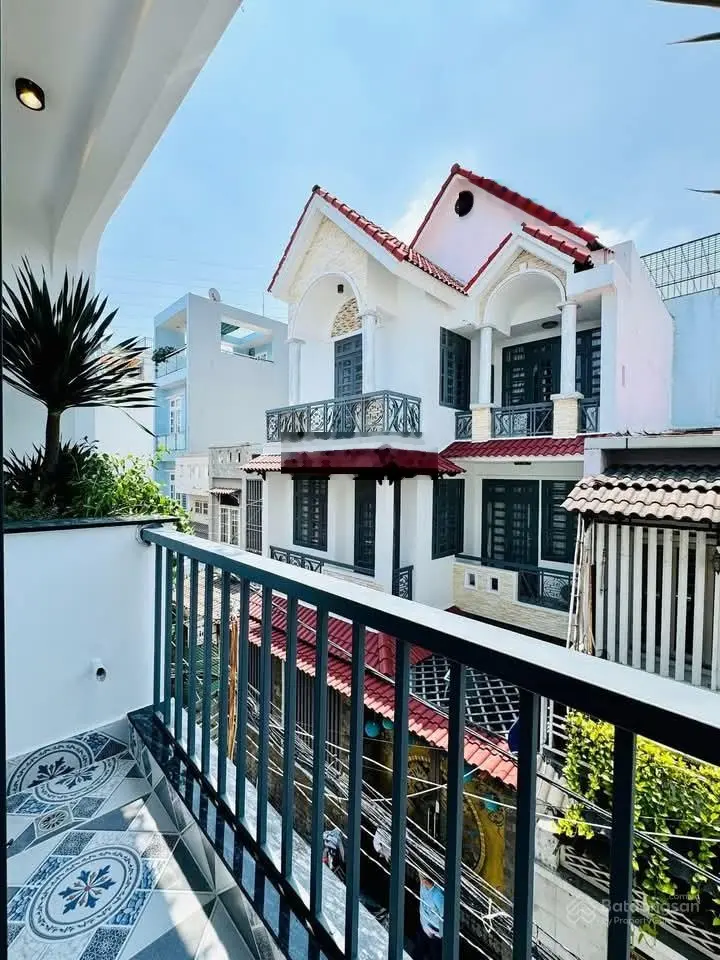 Bán gấp nhà Kha Vạn Cân, Trường Thọ, Thủ Đức .DT 99m2 giá 4 tỷ 1 .Sổ hồng riêng