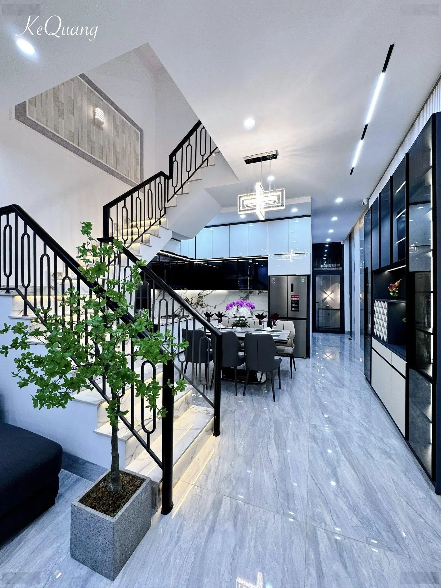 Chỉ 1 Tỷ XX Sở Hữu Ngay Căn Nhà 1 Trệt 1 Lầu Siêu Đẹp Ngay TT.TP Thủ Dầu Một diện tích 5X25