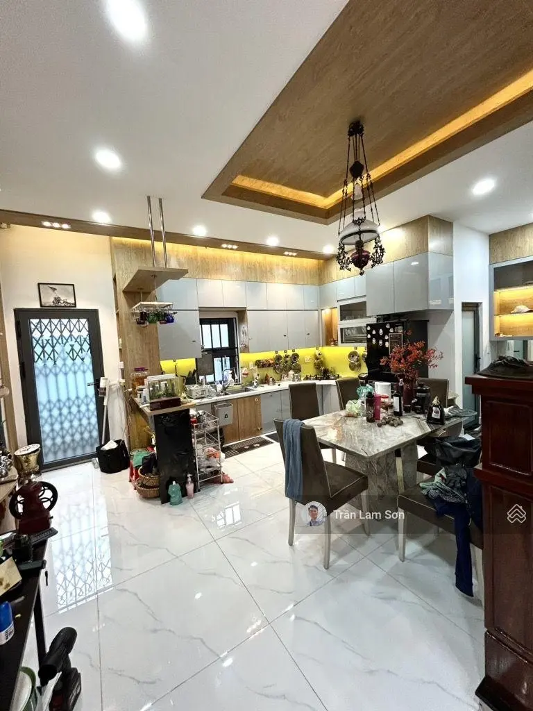 Bán nhà riêng quận 2, ngan 5m, 4pn, chỉ 6,5 tỷ vì gấp Tiền nên bán nhanh