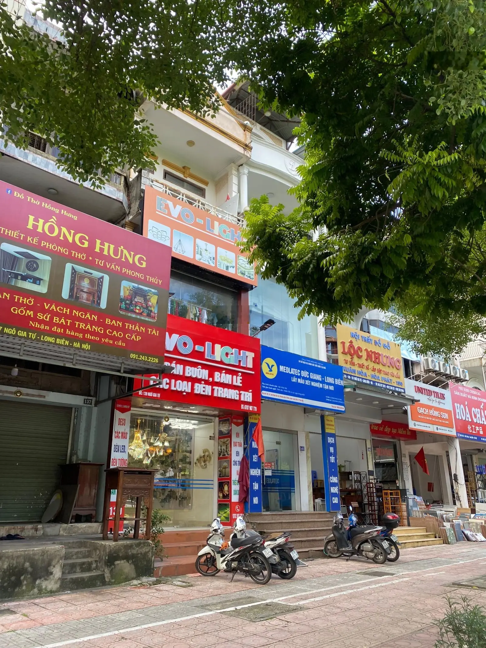 Chính chủ bán nhà hai tầng Ngô gia tự DT88/179m2 , MT4.4m , vị trí kinh doanh,sầm uất nhất phố