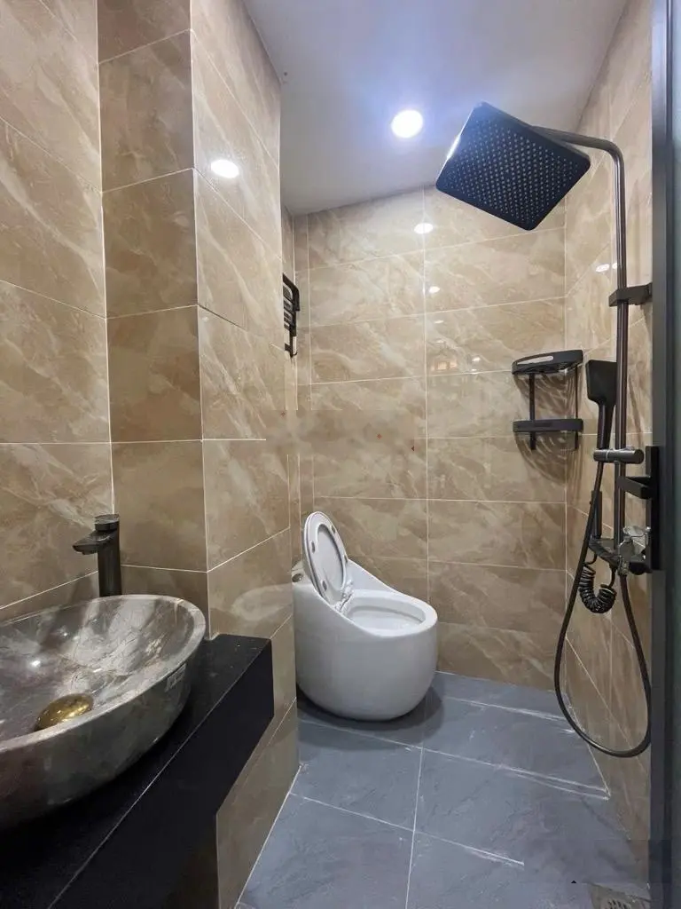 Nhà ngang 6m, hẻm thông thoáng nguyễn thượng hiền, phú nhuận. nội thất xịn
