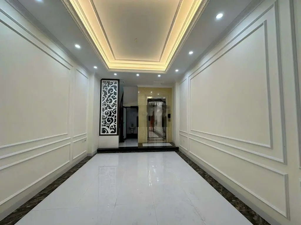 BÁN NHÀ NGUYỄN ĐỔNG CHI DT 35m2 x 7T gần ubnd quận nam từ liêm