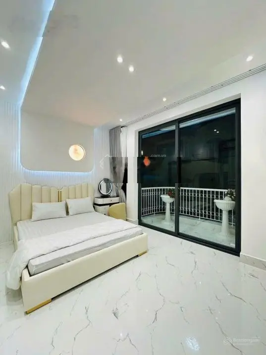 Gấp gấp! Bán nhà 42m2 giá 2tỷ290 đường Tám Danh P. 4 Quận 8 sổ riêng chính chủ LH 0347510767 Thương
