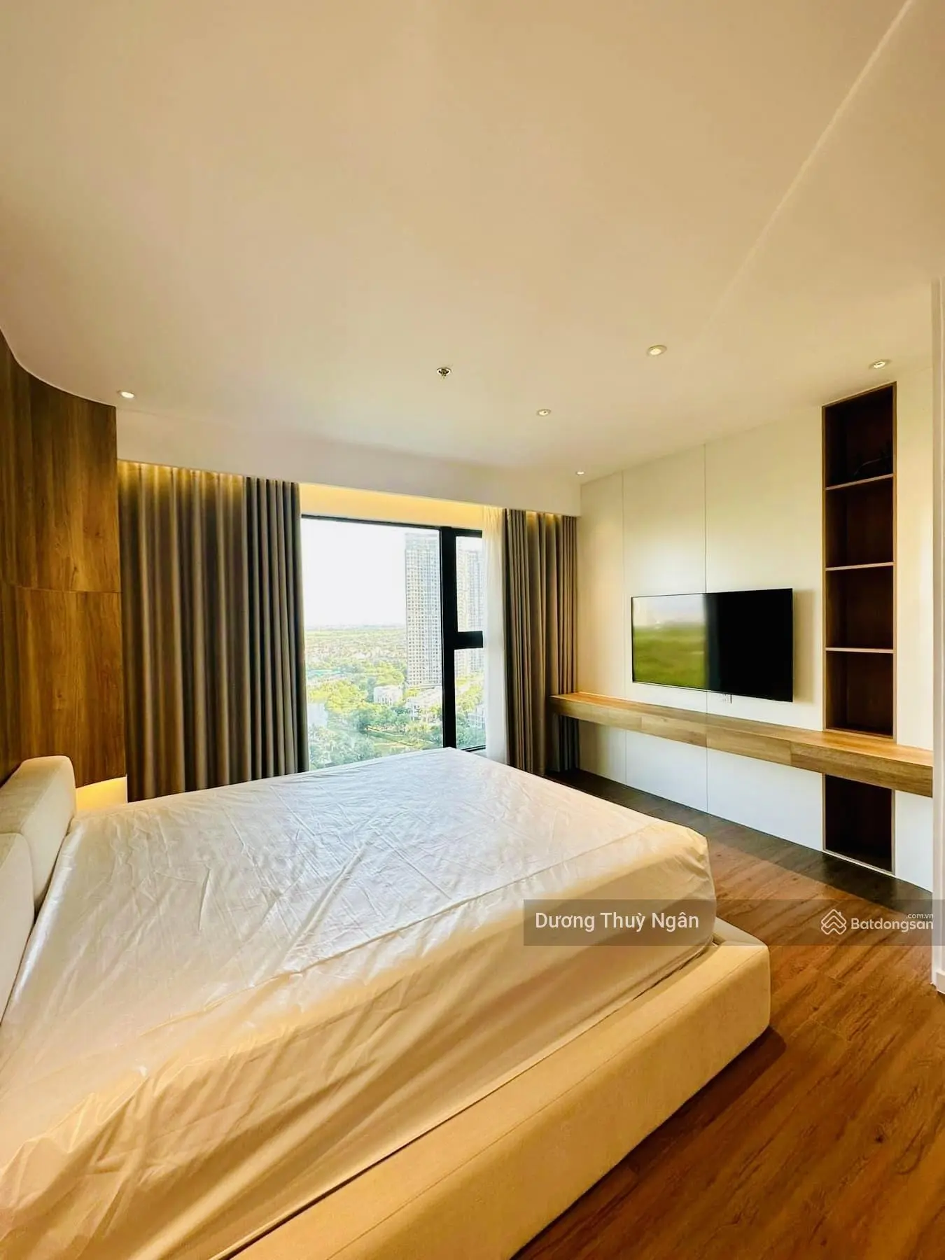 Căn hộ khu Sky Oasis, Ecopark thông tầng 175m2, giá 10 tỷ, full nội thất, hướng Đông Nam