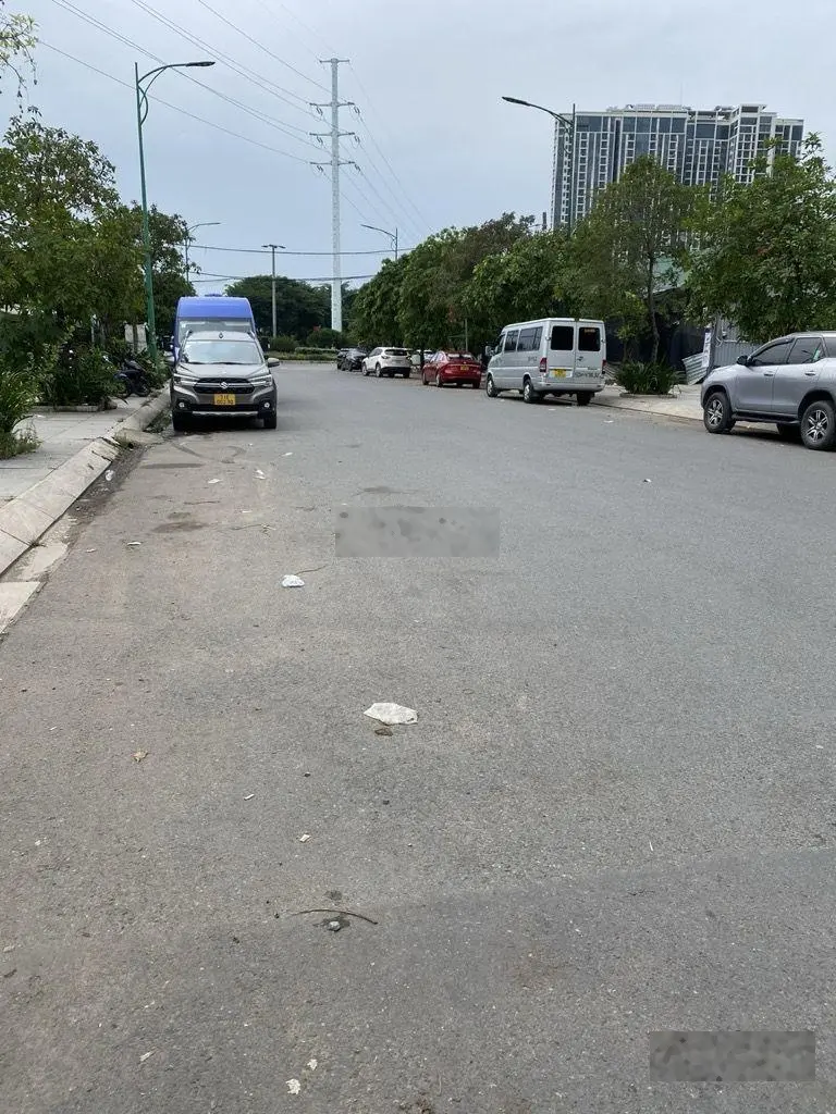 Nhà nát ngang 5*27m, ngay KDC Hoàn Cầu, p. Tân Thuận Tây, Quận 7, chỉ hơn 8 tỷ tt
