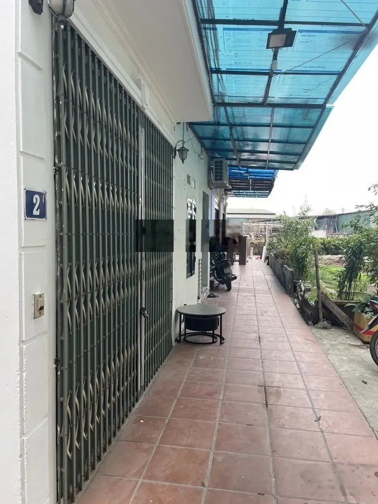 B,á,n nhà thanh am- thượng thanh- long biên. s 35m. 3 tầng. mt4m . hơn 4 tỷ. nhà dân xây kiên cố