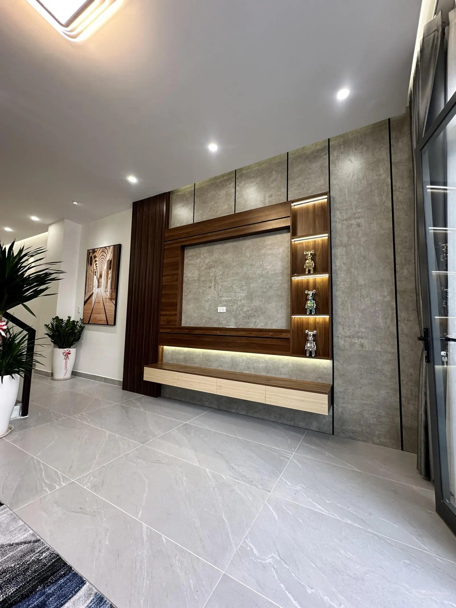 Bán gấp siêu phẩm nhà phố ngay đường 25HBC kế pvđ : 0933352944