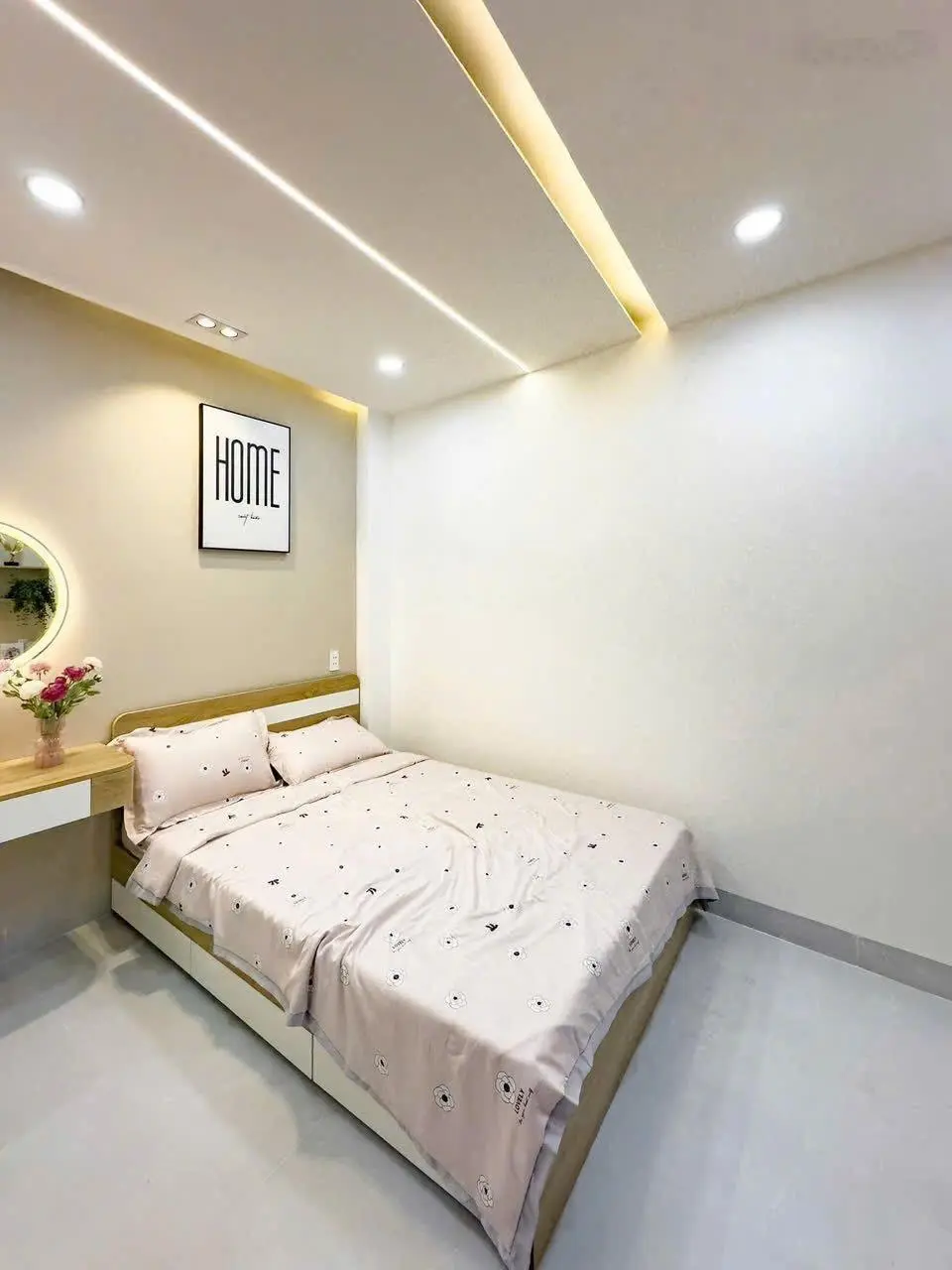 Bán nhà có thang máy, 4 lầu, Đ. Đào Duy Anh Phường 9 Phú Nhuận, DT 75m2, LH 0896 465 ***