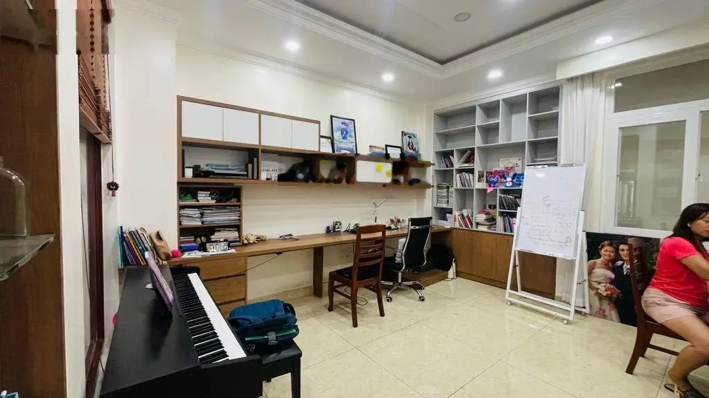 Bán nhà 5 tầng, 4 x 14 khu bên sông, hiệp bình chánh, thủ đức, nhỉnh 9 tỷ.