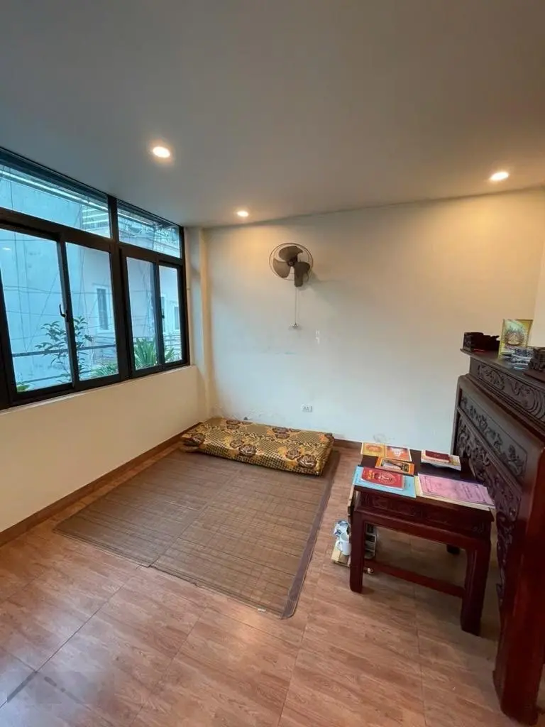 Bán nhà Minh Khai - mặt ngõ - ngõ rộng - 30m ra mặt phố