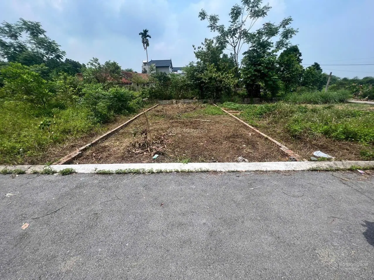 Cần tiền bán rẻ lô đất, chính chủ gửi bán 63m2 giáp khu công nghệ cao Hoà Lạc 1, x tỷ