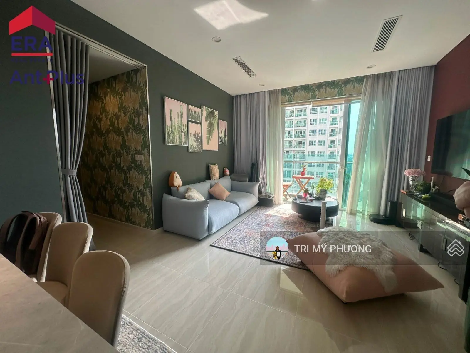 Bán căn hộ 3PN, rộng 120m2 + full nội thất Vintage