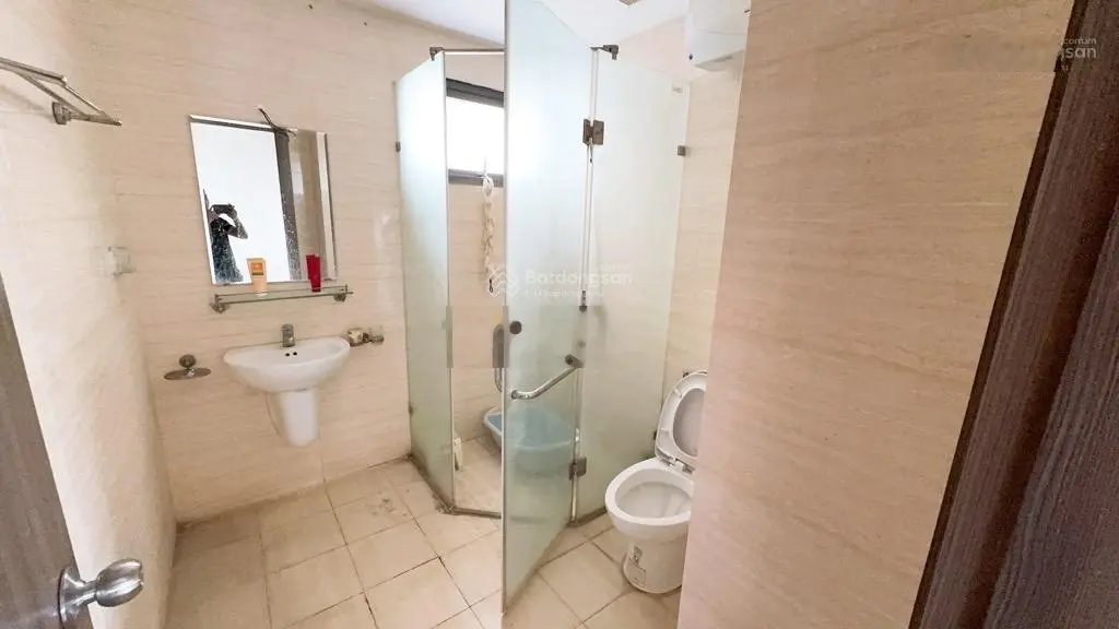 Chính chủ cần bán căn chung cư Helios, nằm ở tầng trung, căn góc, 2 mặt thoáng, giá chỉ 5,25 tỷ