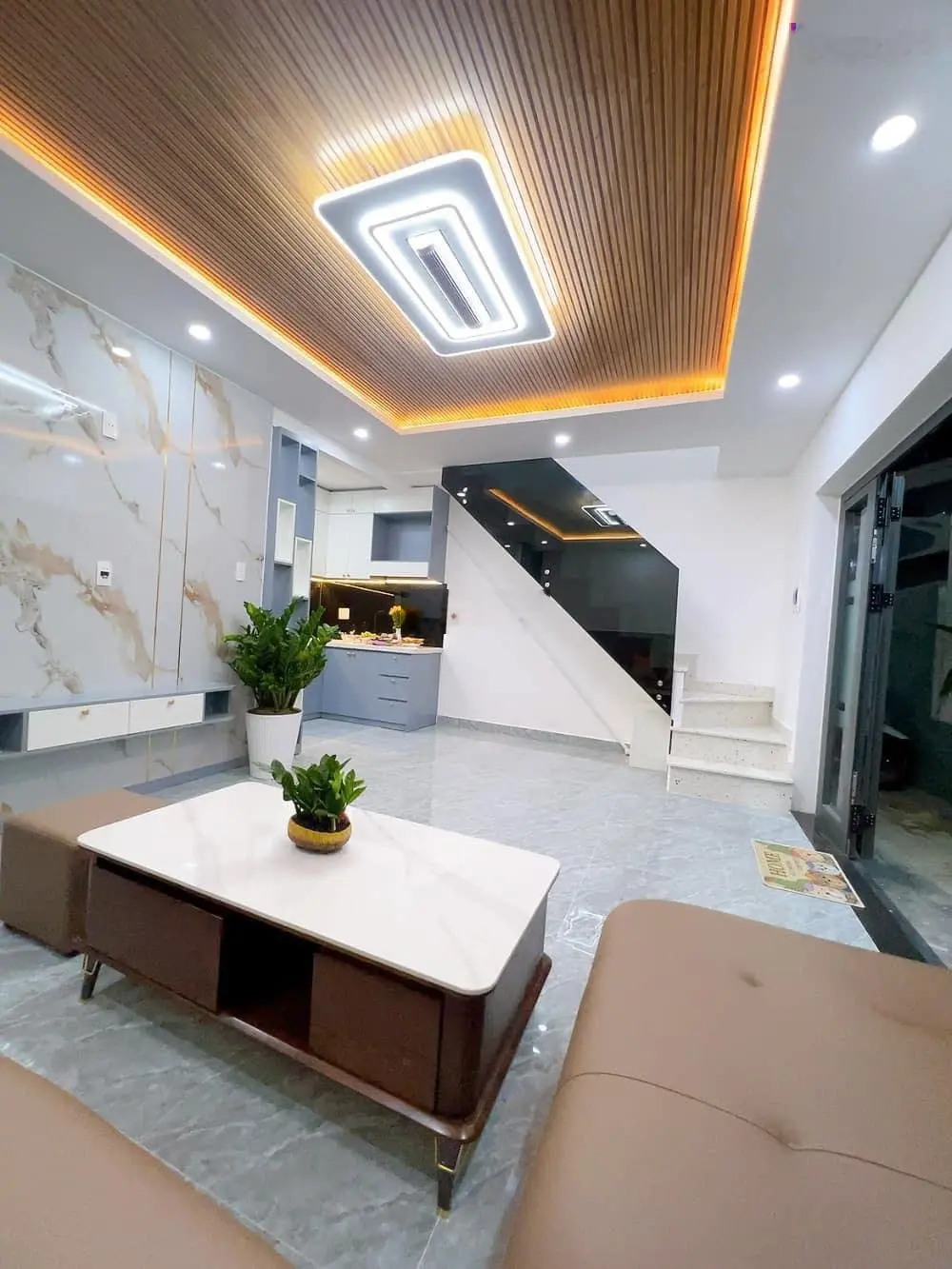 Bán căn nhà nằm đường Phan Văn Hớn ( Hóc Môn ). Có pháp lý đầy đủ, sổ hồng riêng 84m2