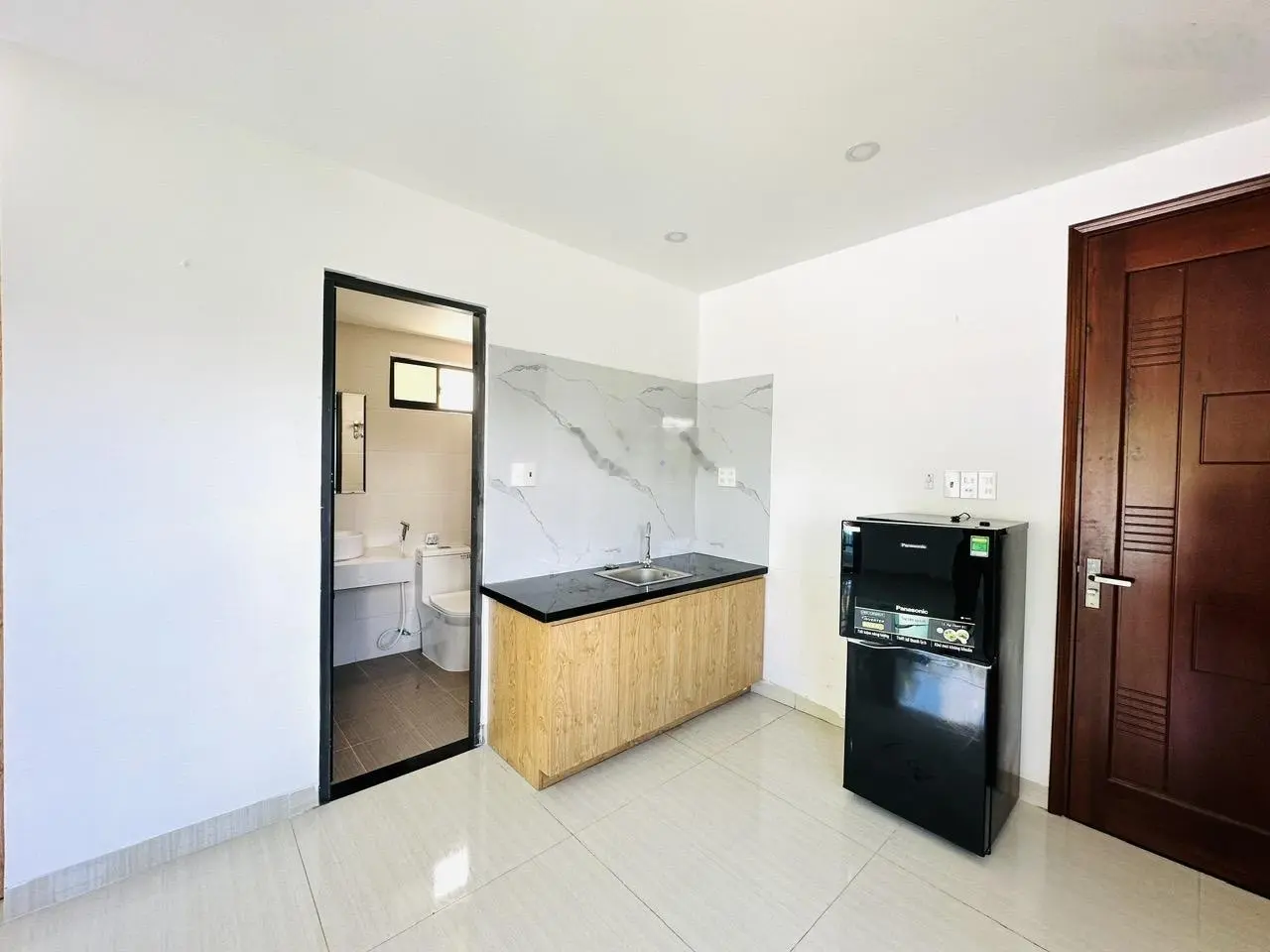 Bán nhà mặt phố có sẵn 12 căn hộ