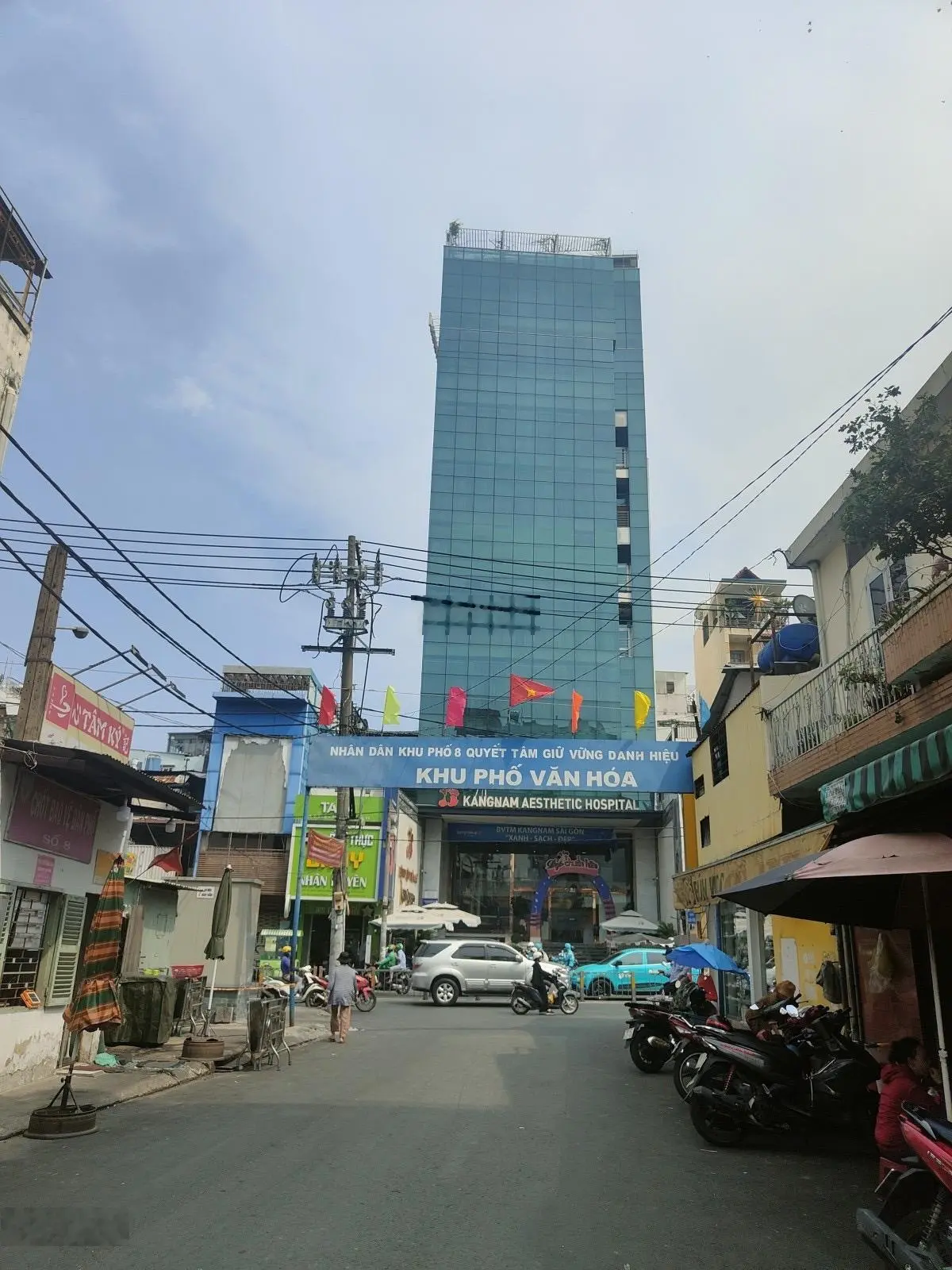 Bán gấp nhà 3 tầng, sát vách quận 10, ô tô ngay nhà, 83.95m2 (5*17m) giá cực ngộp