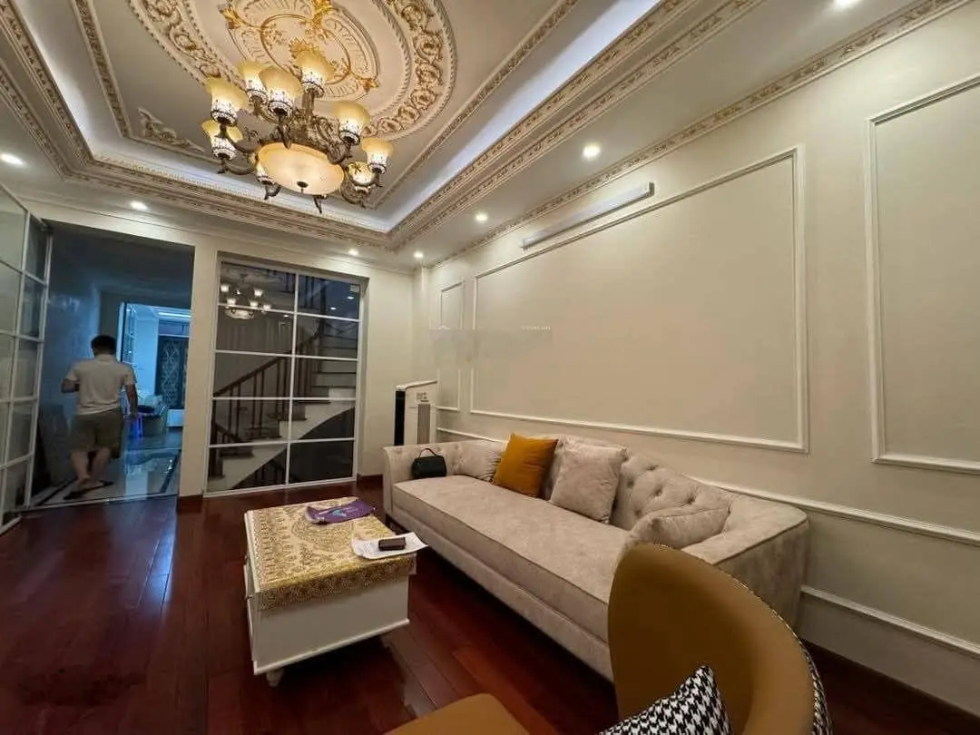 Bán nhà phố khu phân lô quân đội 52m, 6t, mt 4m, 18,5 tỷ, thang máy, thanh xuân. 0971685580