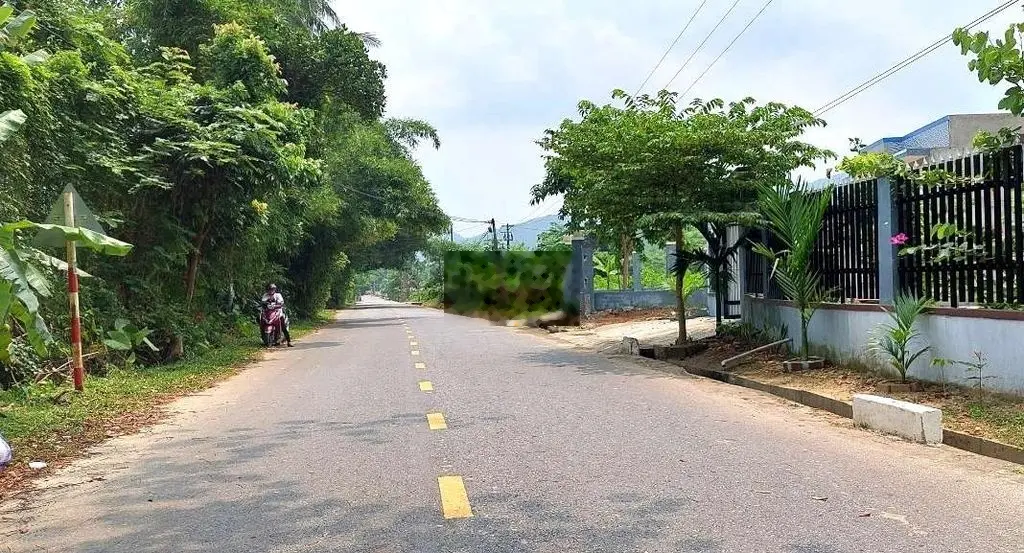 Đất rộng mt quốc lộ 14G 14.000m2 có 400m2 đất ở lên kdl núi thần tài