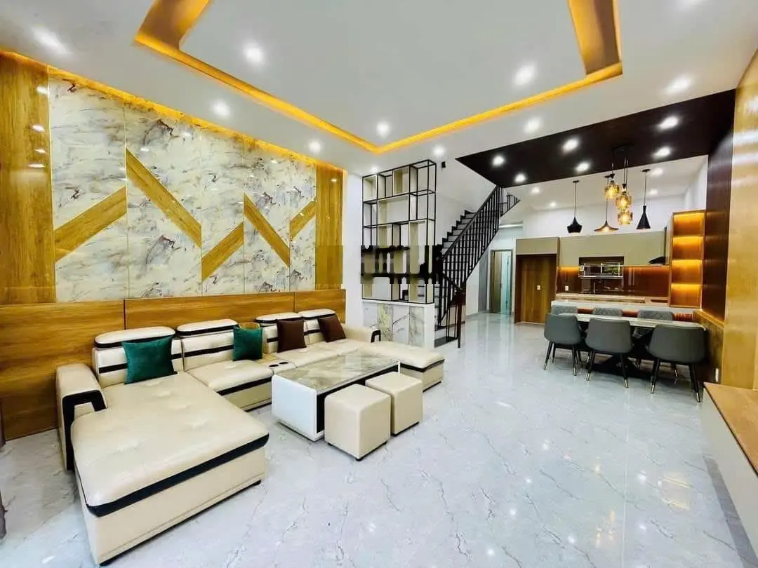 Cần bán gấp nhà 60m2 giá 2tỷ9 tại Bình Chánh shr đang cho thuê 8tr/tháng còn tl cho ai thiện chí
