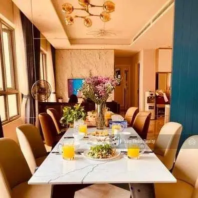 (Bán gấp) Căn hộ 2PN Đảo Kim Cương chỉ 7,3 tỷ (giá all in) 3 mặt giáp sông, liền kề Quận 1