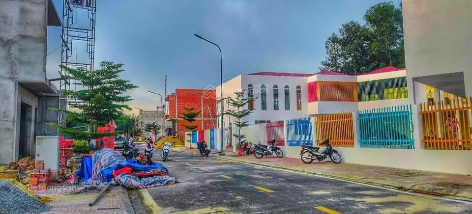 Rẻ gần nhất Phương Trường An 5 Phú giáo đường nhánh