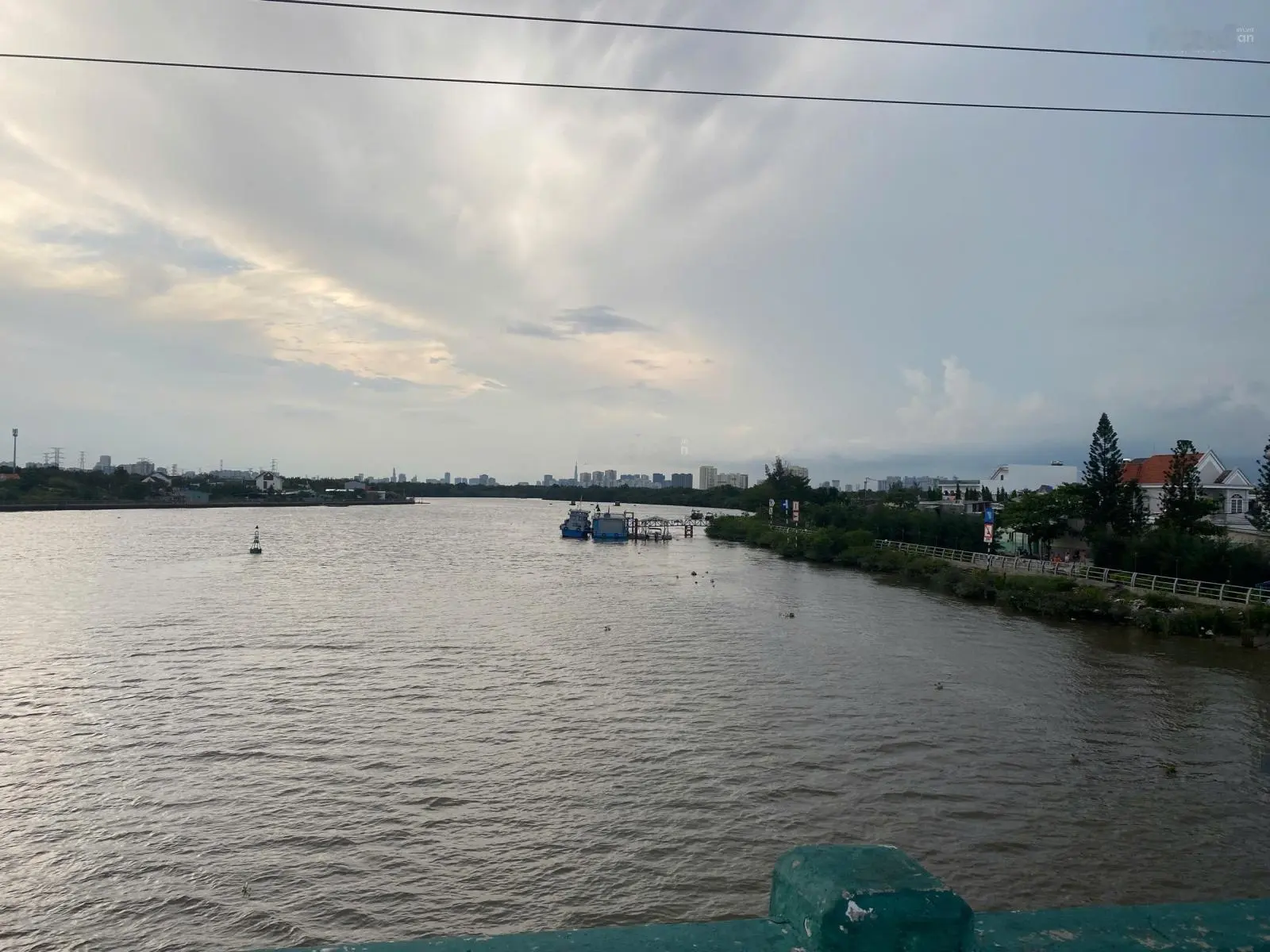 Chỉ 39tr/m2 nhà đẹp 2 mặt tiền view sông, gần chợ - cầu Mương Chuối, UBND nhà bè