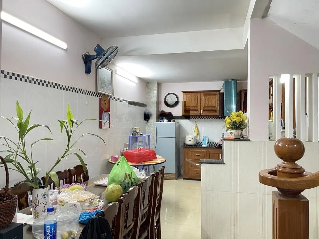 Ngay Đại Học Duy Tân - Phan Thanh - 3 Tầng - Đường thông, thoáng - 3.9 Tỷ