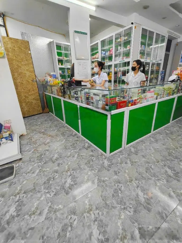 Bán nhà mặt ngõ Lê Quang Đạo - lô góc - đang KD hiệu thuốc - DT: 60m2 MT: 15m