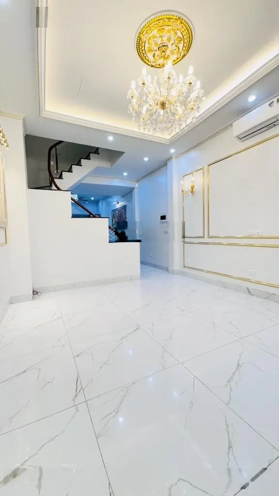 Siêu phẩm nhà mặt phố - kinh doanh sầm uất ngày đêm