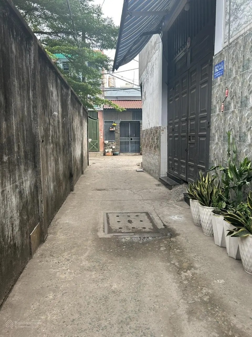 Cần bán dãy nhà trọ, trường chinh, quận 12, ngang 5m x 16m, giá 2 tỷ nhỉnh.
