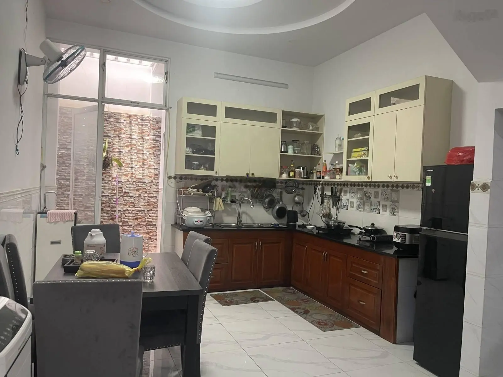 Nhà riêng sổ hồng 56m2, hẻm vào ô tô quay đầu, nhà 3 lầu, 4PN, 4WC