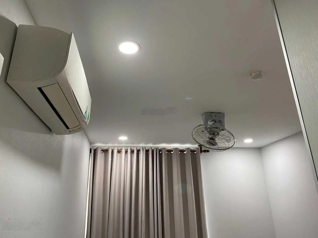 Bán căn hộ Giai Việt số 854 Tạ Quang Bửu P5 Q8, DT 150m2, 3PN, 2WC, NT cao cấp, giá 4.8 tỷ sổ hồng