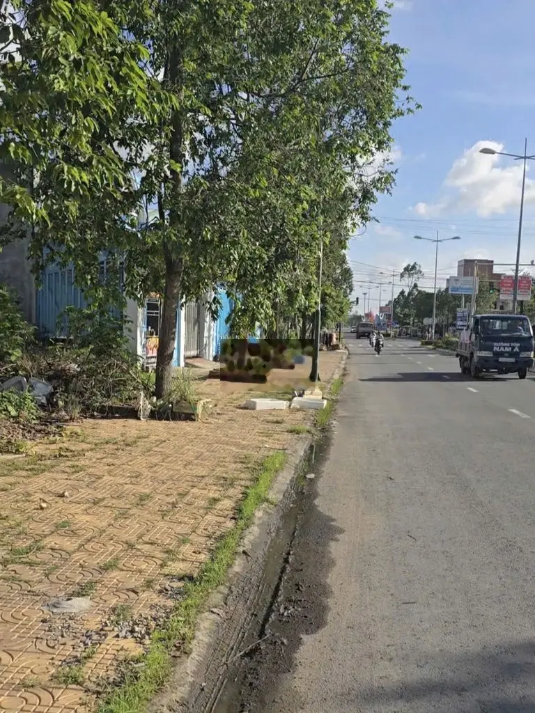 Đất đường Lê Duẩn (Vành Đai 1), trục lộ chính thuộc trung tâm TPST.