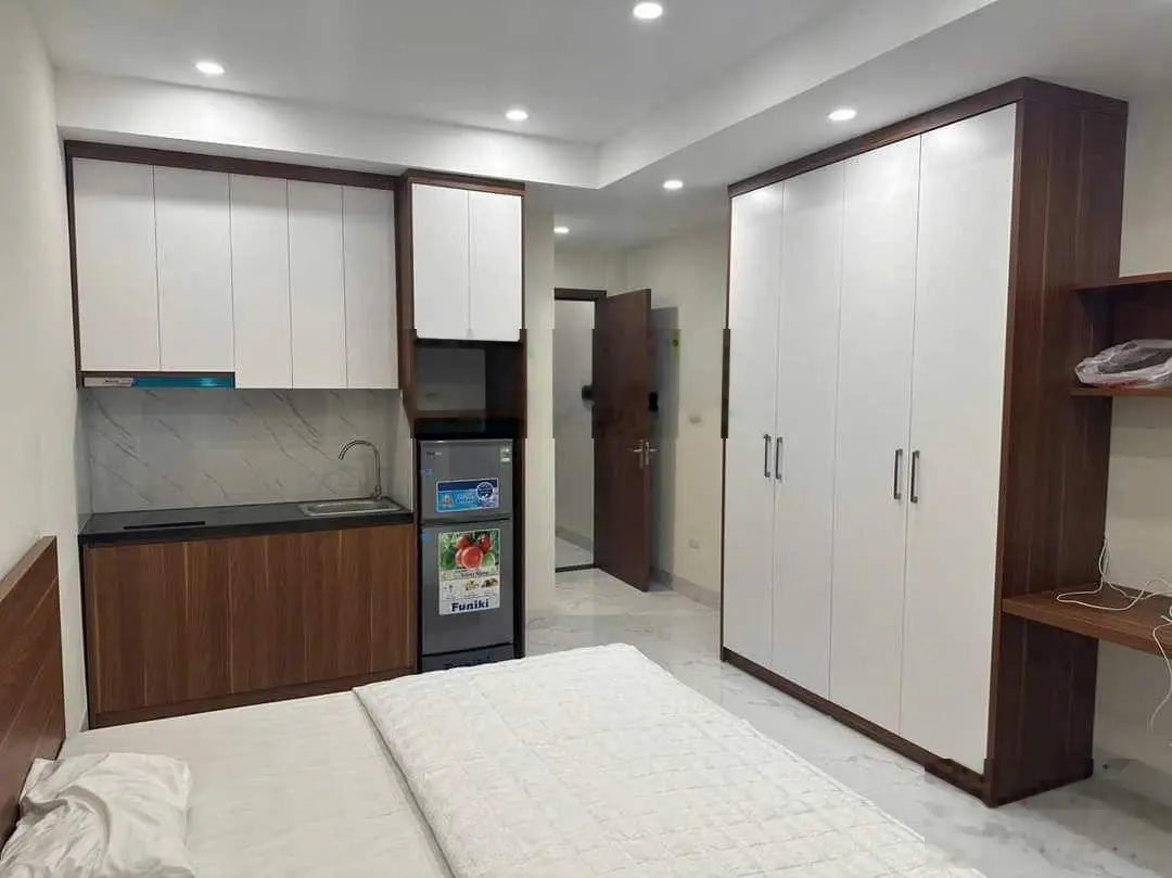 Bán CHDV 6 tầng thang máy, ô tô vào nhà, đường Trịnh Văn Bô, tổng 10 phòng khép kín. Đã full phòng