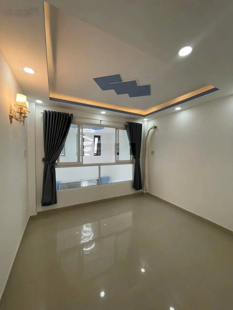 Siêu Hot căn DT 52m2 xây 4 tầng MT 4.16m giá chỉ 5.7 tỷ tại Quận 8 lô góc 2 mặt tiền
