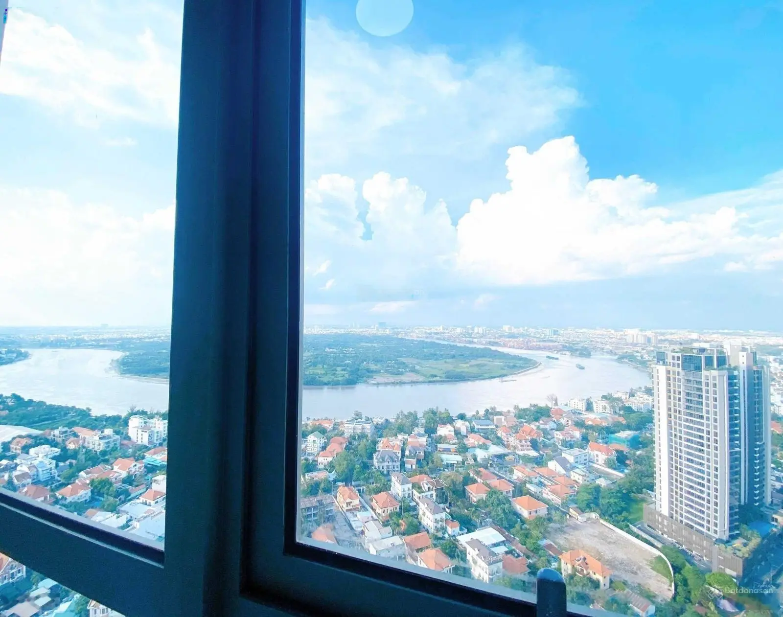 Masteri Thảo Điền, bán nhanh 2 phòng ngủ căn góc tòa T3 giá tốt 0938 885 *** Hồng