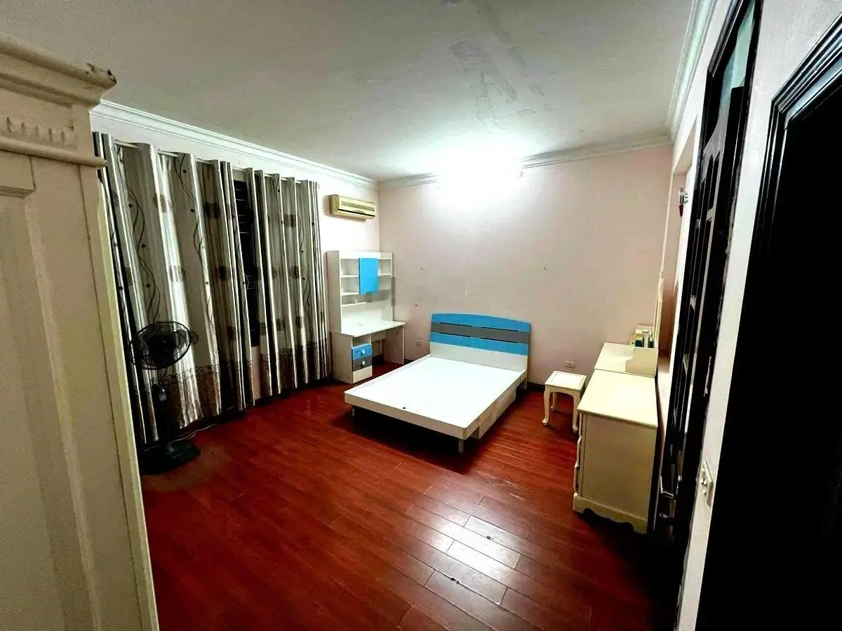 Bán nhà riêng giá 25 tỷ VND tại Phố Hoàng Cầu, Đống Đa, Hà Nội