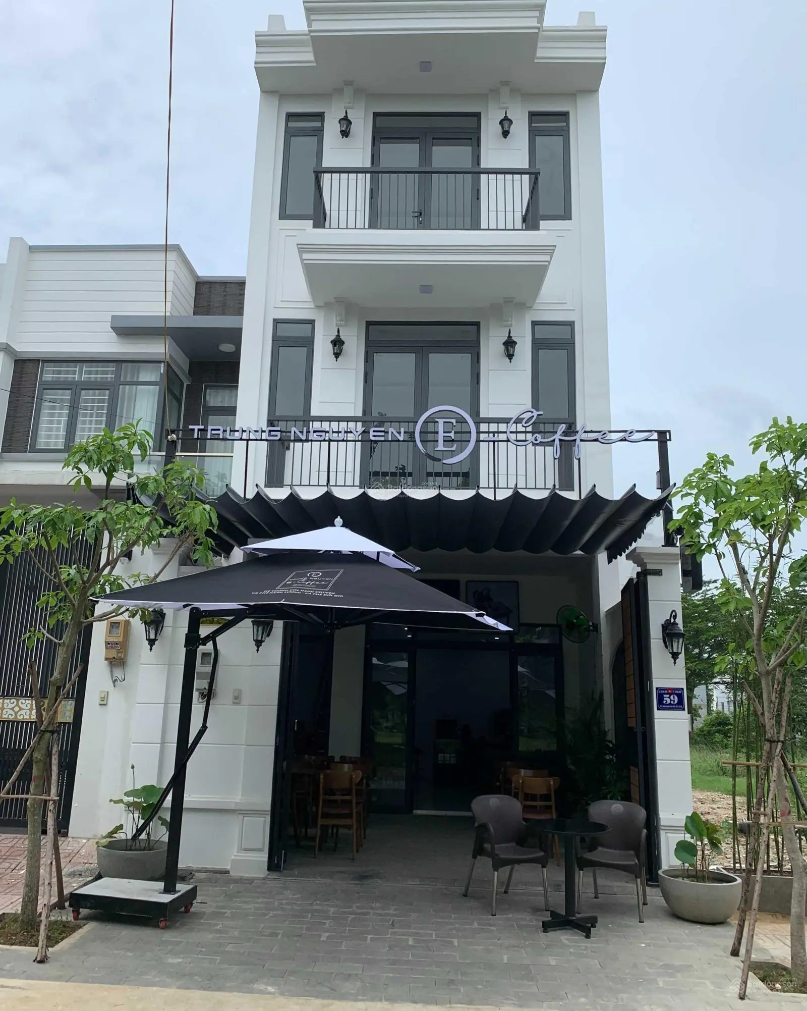 Cần bán căn nhà và quán cafe đối diện công viên thị trấn Trảng Bom