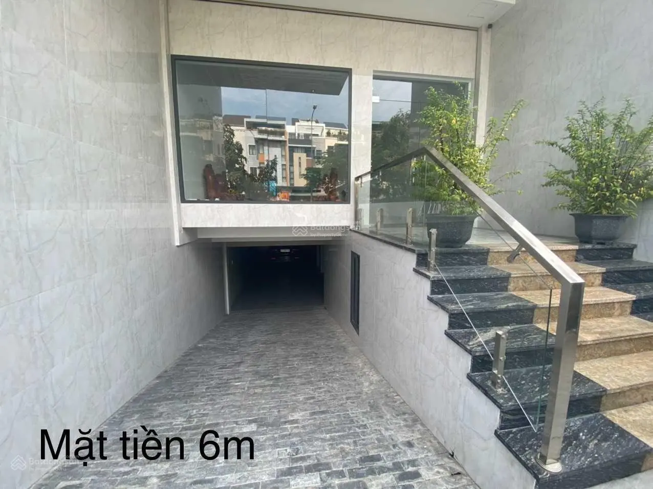 Bán nhà phố mặt tiền đường Hoàng Quốc Việt Q7 khu kinh doanh năng động phường Phú Mỹ
