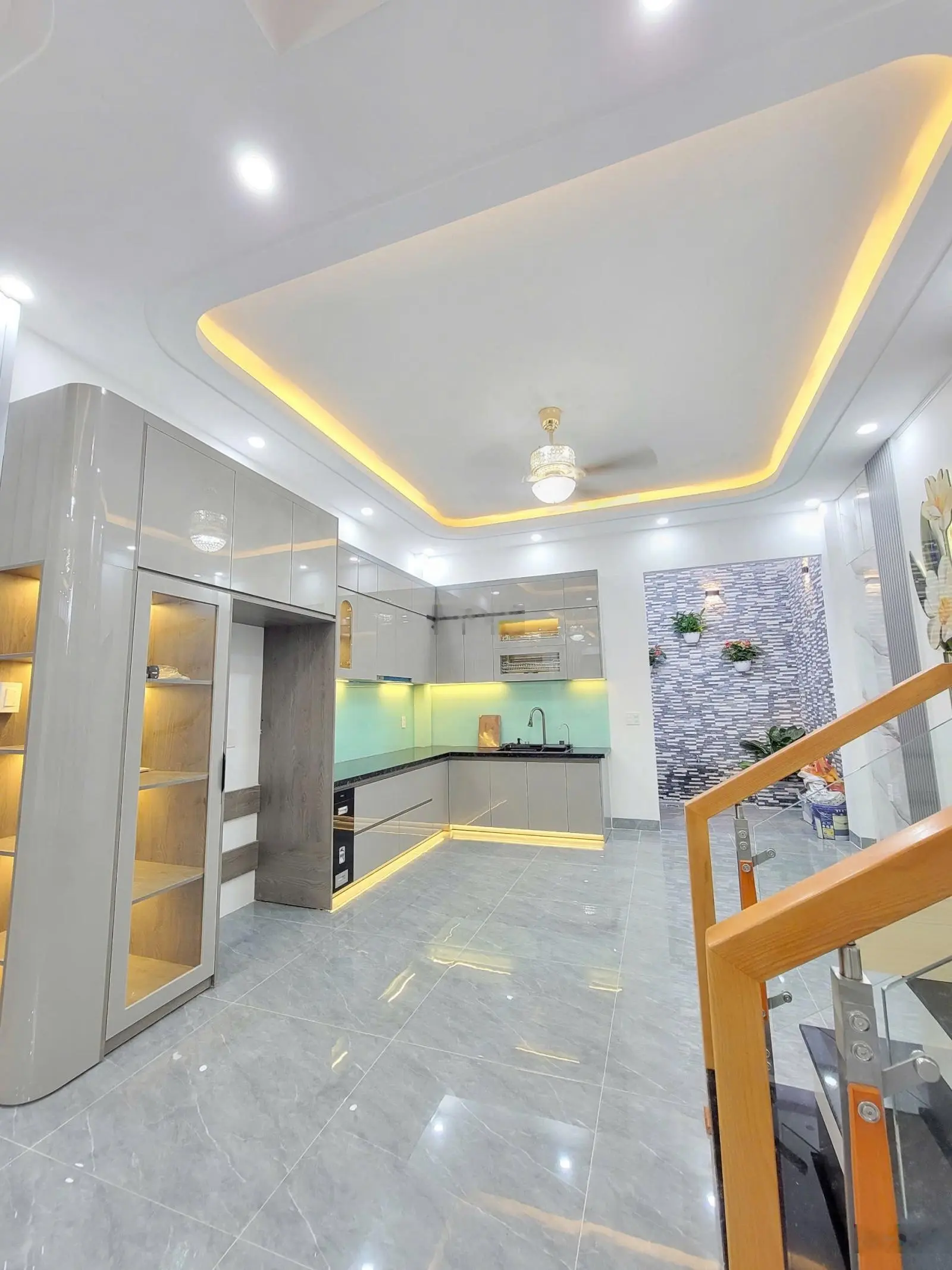 Bán nhà 1 trệt 2 lầu 67,5m2(4,5x15) tặng full nội thất gần vòng xoay an phú KDC An Phú 1, p. An Phú
