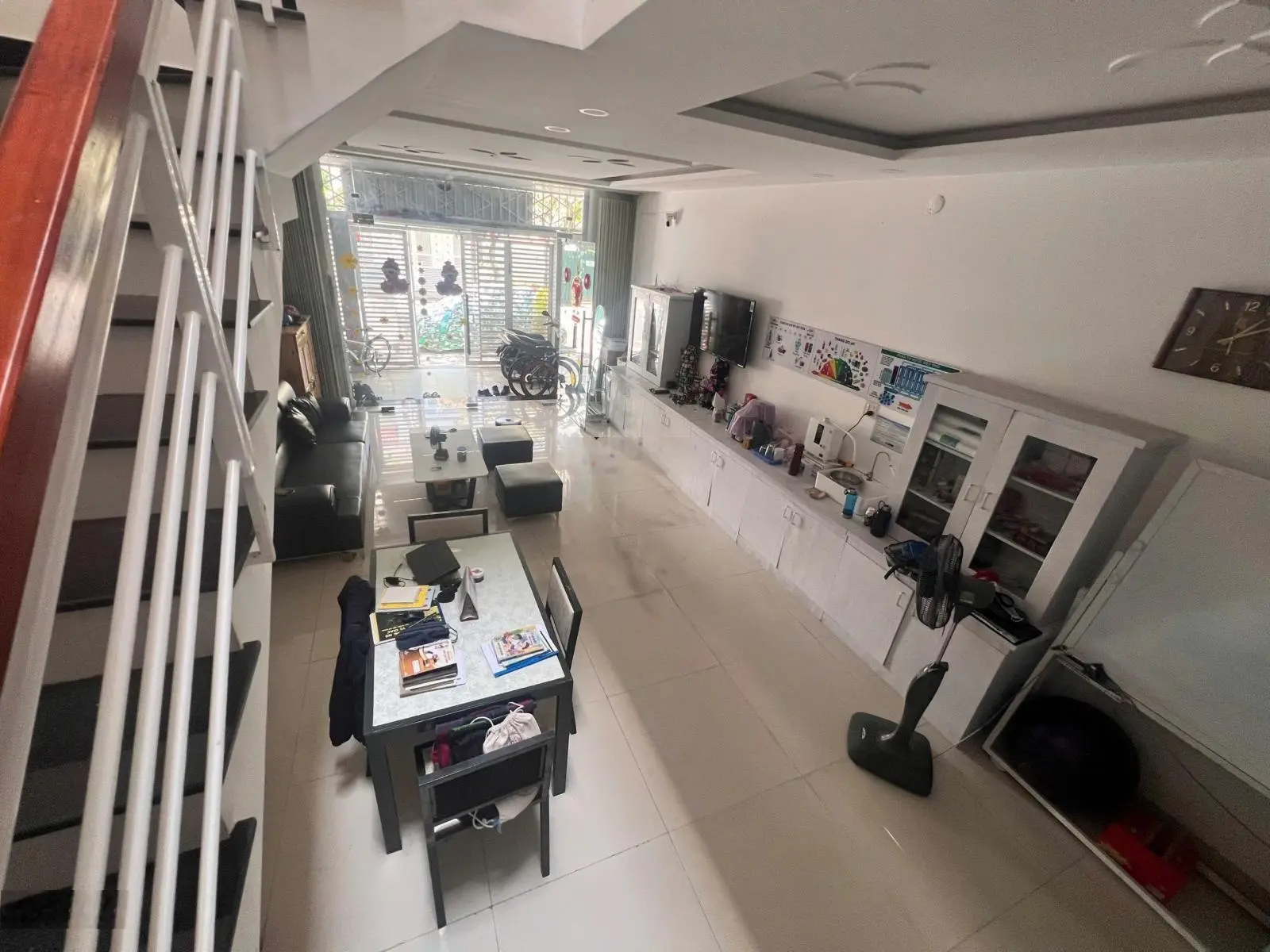 Nhà 03 tầng tại KĐT Phước Long A - TP. Nha Trang. Giá chỉ 5 tỷ 950 triệu để lại nội thất)