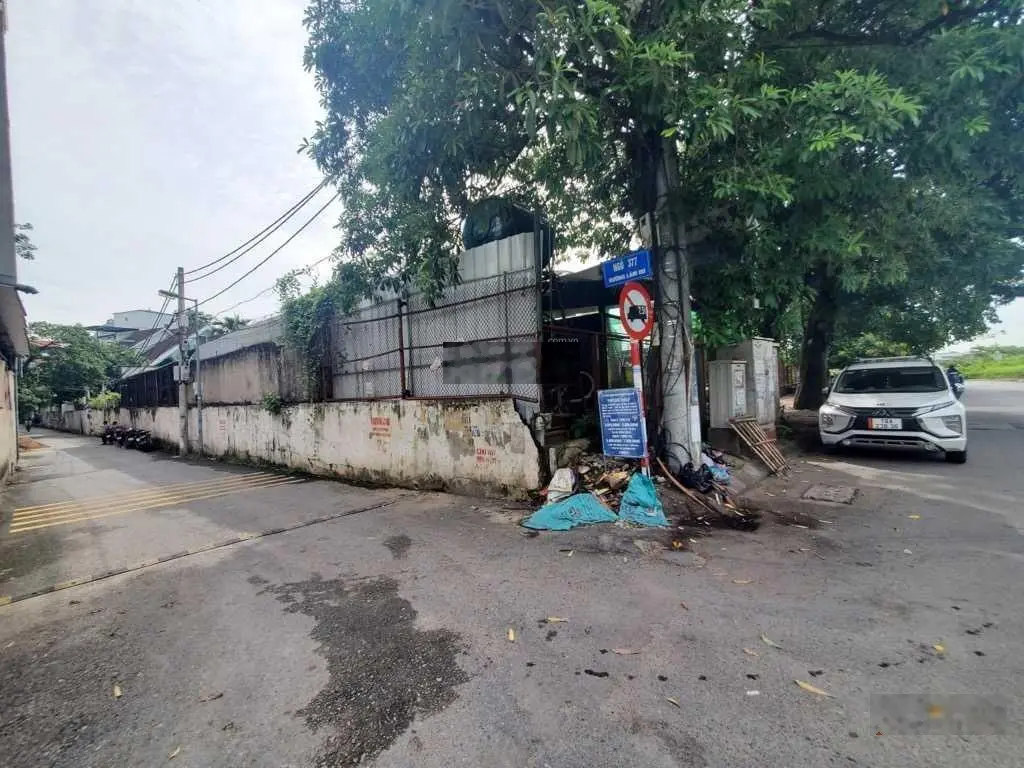 Hoa hậu đất Lâm Du - Bồ Đề 108m2, thuận tiện ô tô 7 chỗ đi qua cửa, sát phố view hồ