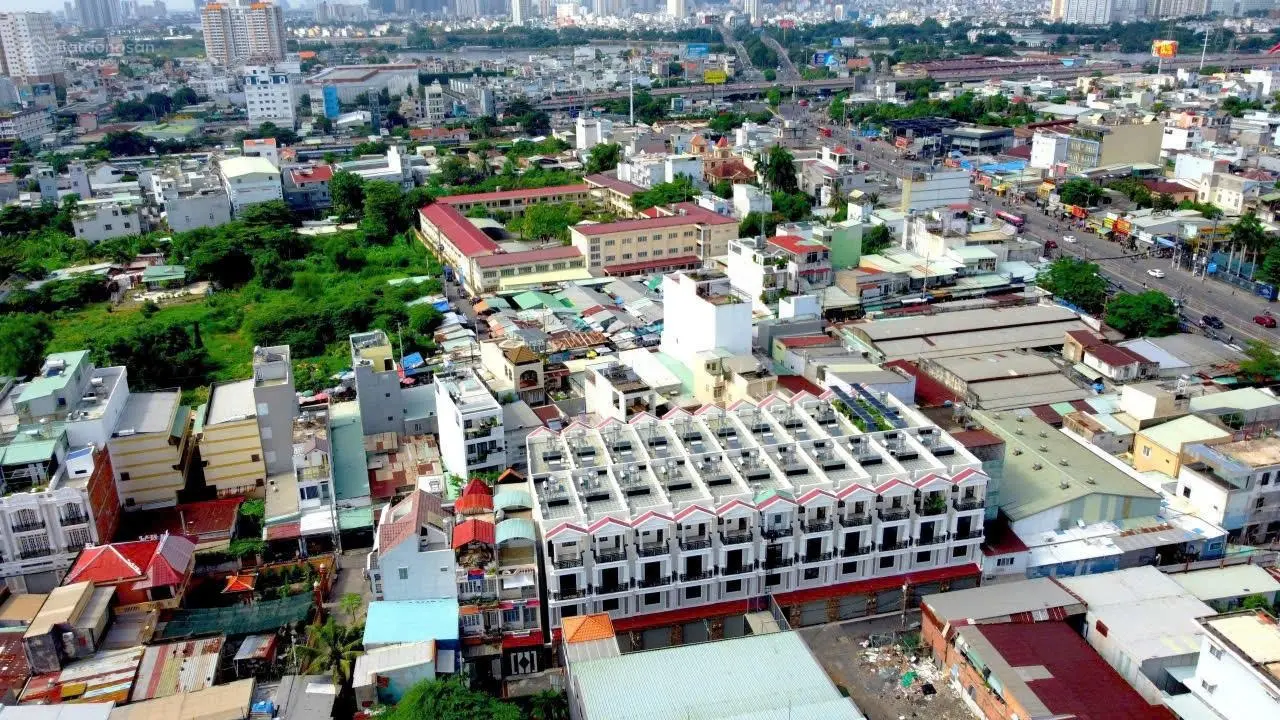 Giảm 1tỷ cần bán nhanh Nhà Phố 3 lầu (SHR ô tô 7 chỗ vào nhà) trục Quốc Lộ 13 - Ngã 4 Bình Triệu