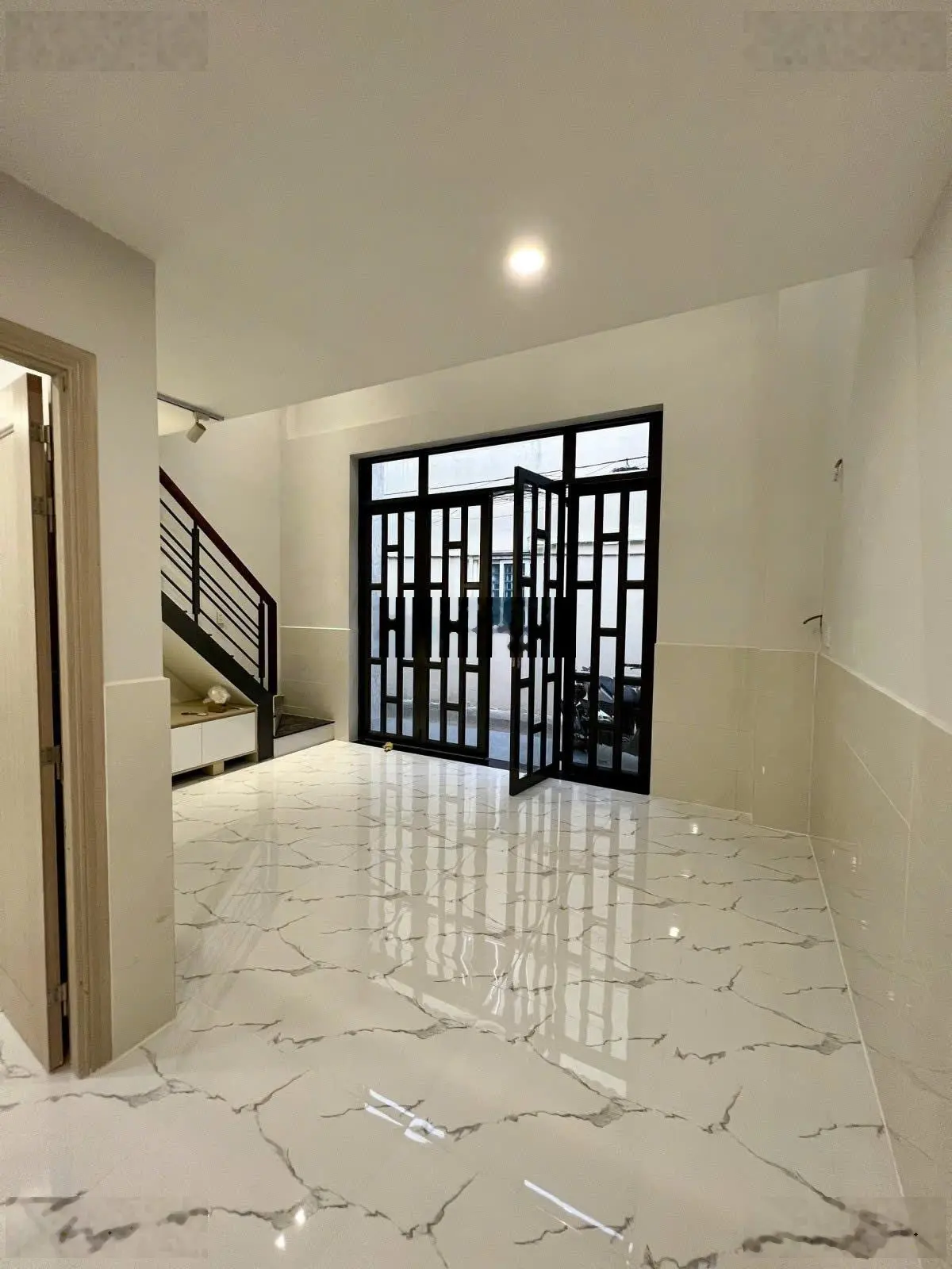 NHÀ MỚI 60m2, 3 phòng ngủ, NGANG 5.4m, CHỈ nhỉnh 4 Tỷ