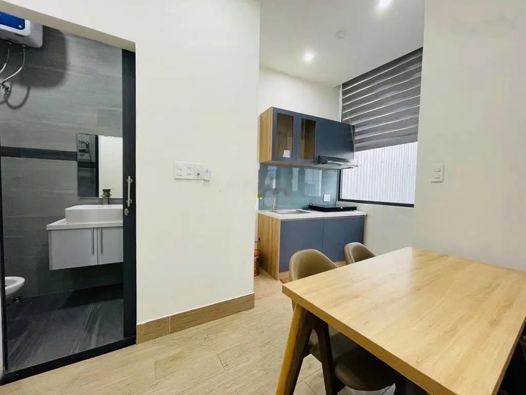 Bán CC mini tại Hà Thị Thân, 17.5 tỷ, 161m2, 12PN, 12WC, chỉ với view đẹp