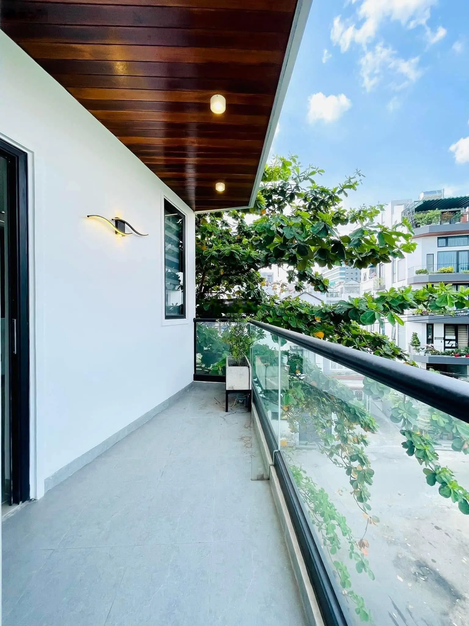 Bán nhà góc 2 mặt tiền trung tâm quận 4 vị trí vàng cho kinh doanh & đầu tư 100m2/3tỷ1